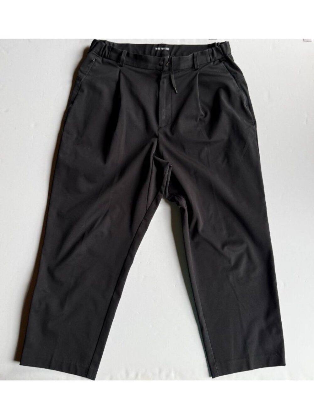 NEW BALANCE Black Wide Tapered Cropped Pants - Men's Large - Japanese Release